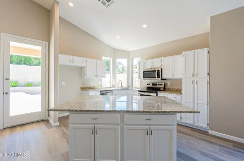 31015 43rd Pl, Cave Creek, AZ 85331-5892