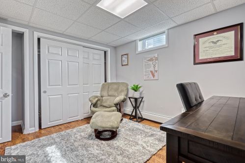 48 Valley Rd, Hummelstown PA  17036-9723 exterior