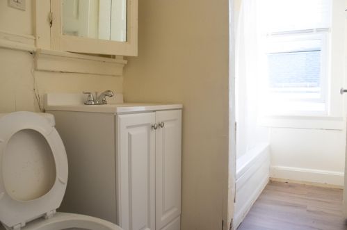 1444 35, Milwaukee WI 53215-1808 exterior