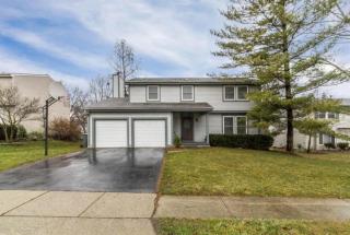 3227 Needham Dr, Dublin, OH 43017-1768