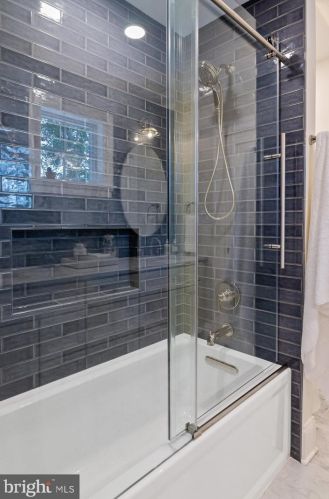 577 Jobel Dr, Tavistock NJ  08033-1034 exterior