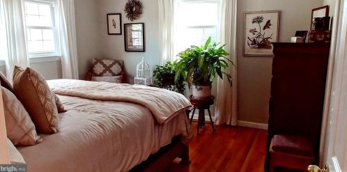 3210 Highland Dr, Easton PA  18045-2012 exterior