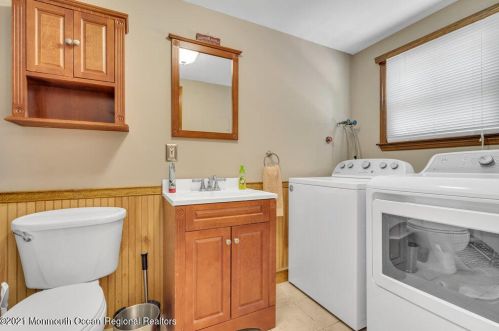 34 Wyoming Dr, Jackson Twp NJ  08527-1544 exterior