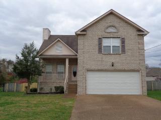 6186 New Hope Rd, Hermitage TN  37076-2621 exterior