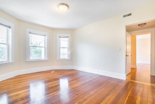 373 Ctr St, Boston MA exterior