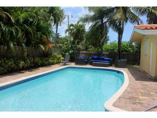 1995 196th Ter, Miami, FL 33179-3629