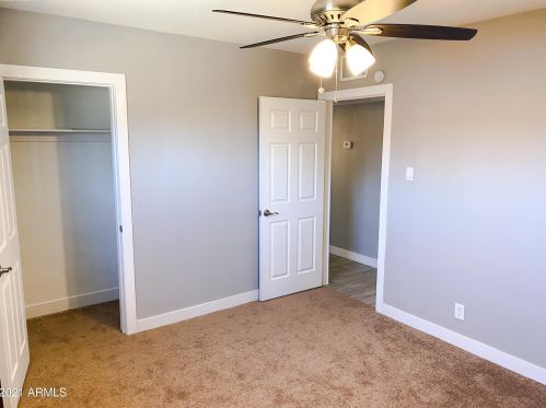 4319 11 Pl, Phoenix AZ 85014-4428 exterior