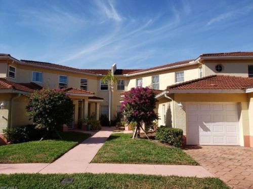 1100 Diamond Cir, Naples, FL 34110-1392