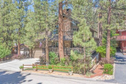 444 Dorset Dr, Big Bear City, CA 92314-9492