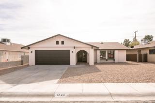 1838 Club Ave, Kingman, AZ 86401-4047