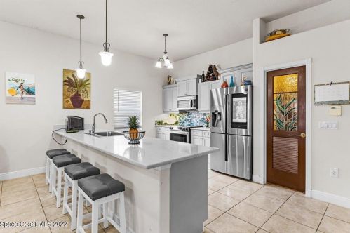 3949 Rolling Hill Dr, Titusville FL  32796-1107 exterior
