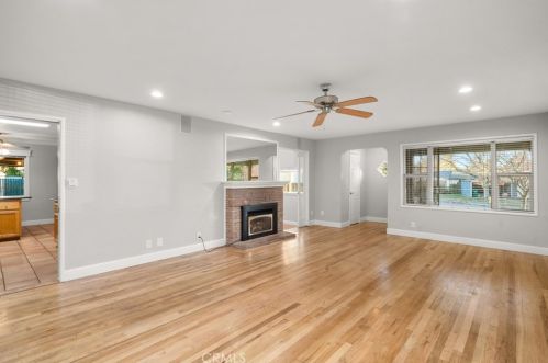 950 Karen Dr, Chico CA  95926-2819 exterior