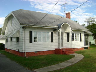 23631 Front St, Accomac, VA 23301-1551