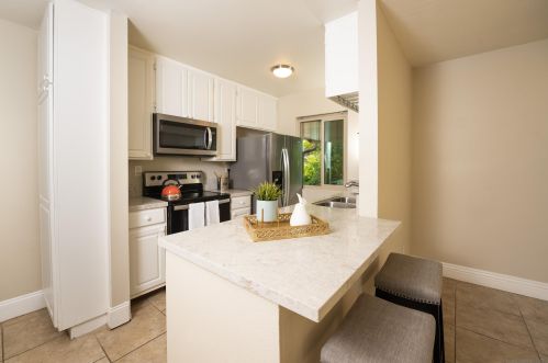 6538 Bell Blf Ave, San Diego CA 92119-1148 exterior