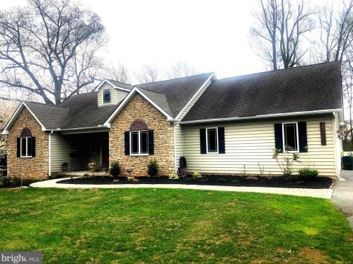 3128 Booth Dr, Boothwyn, PA 19060-2011