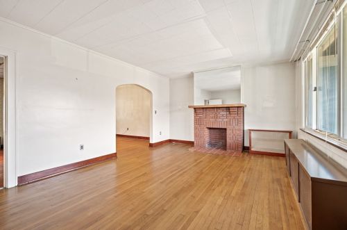 526 Atlantic Ave, Pittsburgh, PA 15224-1107