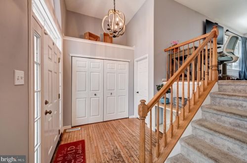 708 Thornhill Dr, Collegeville PA  19426-3955 exterior