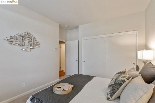 55 Bayside Ct, Richmond CA  94804-7443 exterior