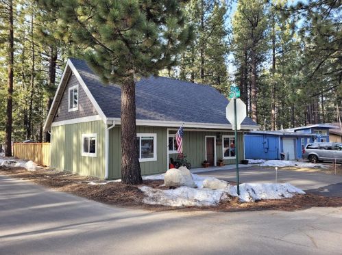 2139 Helen Ave, South Lake Tahoe, CA 96150-3404