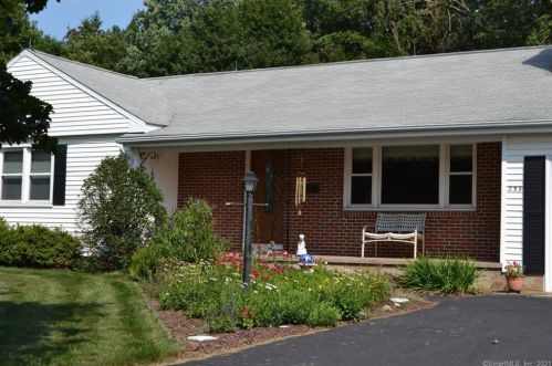 235 Rye St, East Windsor, CT 06016-9561