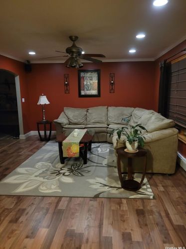 54 Oleeta Rd, Mount Sinai NY  11766-2507 exterior