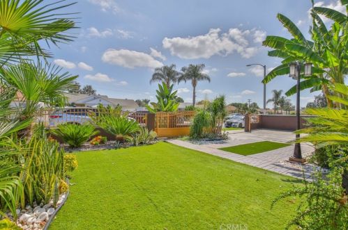 10891 Hulme Ave, Lynwood CA  90262-2231 exterior