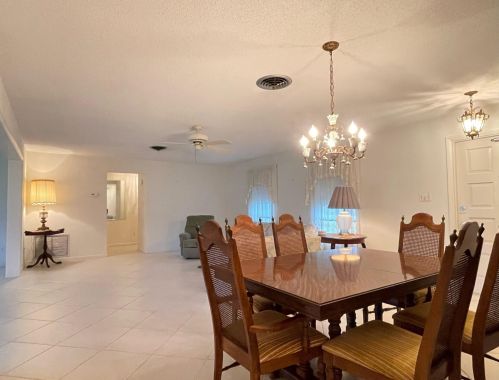 602 Beach Ave, Fort Pierce FL  34952-1327 exterior