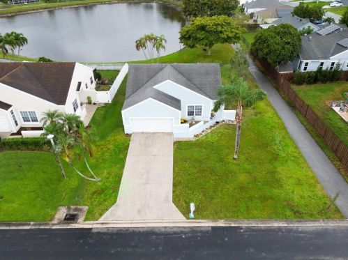 8639 Spring Valley Dr, Boynton Beach, FL 33472-2406