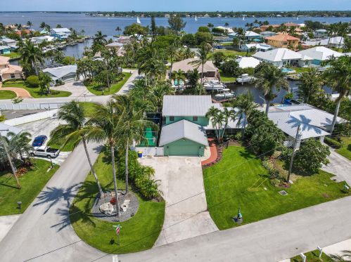 1489 Seahawk Way, Palm City FL  34990-4249 exterior