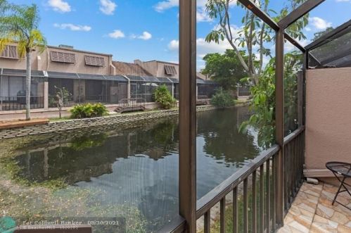 12383 11th St, Hollywood FL  33026-3804 exterior