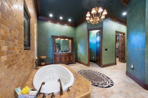 2014 Pioneer Dr, Lakeland FL  33809-4995 exterior
