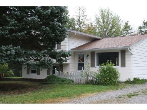 4601 Idleview Dr, Vermilion, OH 44089-1672