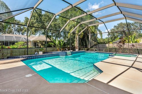 816 Brookstone Dr, Merritt Island FL  32952-4141 exterior