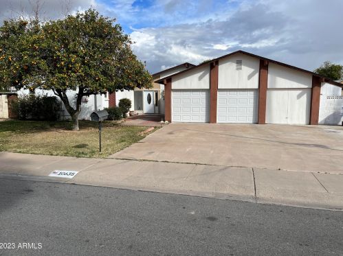 10635 37th Dr, Phoenix, AZ 85029-4028