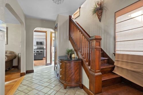 124 Larkspur St, Whitaker PA  15120-2206 exterior