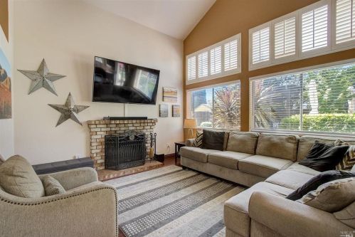 965 Turquoise St, Vacaville CA  95687-7859 exterior
