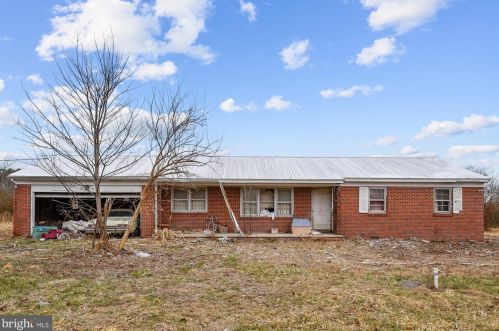 8707 Bacons Rd, Laurel, DE 19956-4374