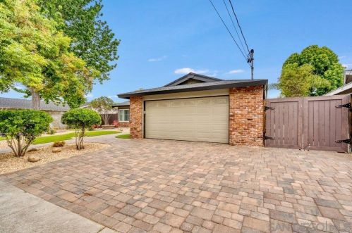 6034 Lancaster Dr, San Diego CA 92120-4537 exterior