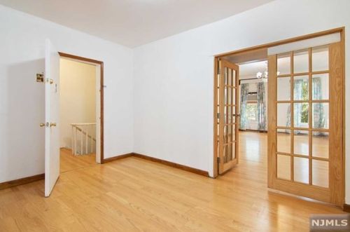 162 Summer Ave, Newark NJ  07104-2614 exterior