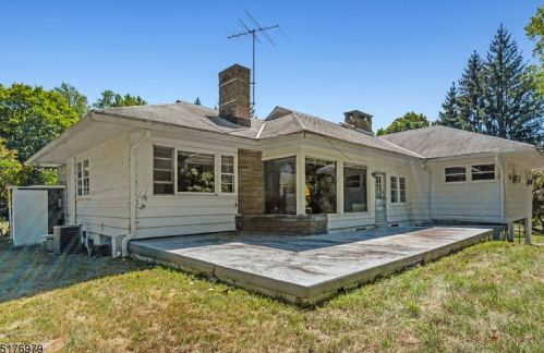 304 Jacksonville Rd, Lincoln Park NJ  07035-1515 exterior