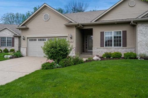 1302 Pinnacle Pines Ct, Panarama Park, IA 52722-4290