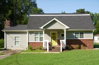 1736 Crabtree Rd, Hixson, TN 37343-1434