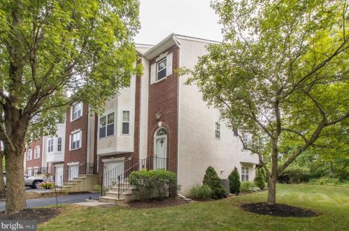 206 Carol Ct, Lansdale, PA 19446-1576