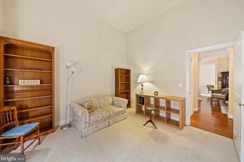 5433 Rodriquez Ln, Haymarket VA  20169-6100 exterior