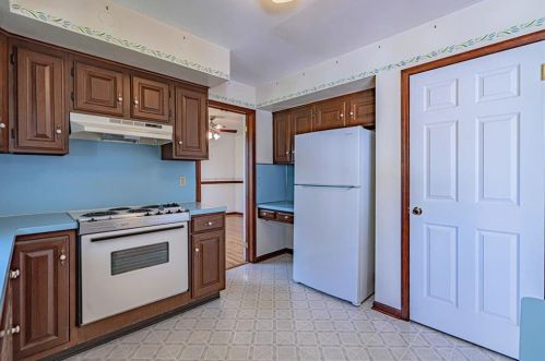 1943 Klines Mill Rd, Breinigsville PA  18031-2230 exterior