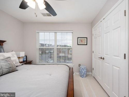 7226 Lyndam Hill Cir, Lorton VA  22079-4509 exterior