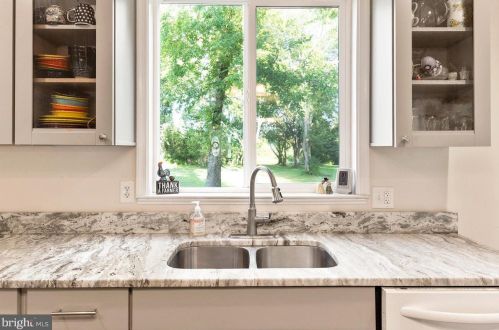 10719 Kettle Run Rd, Nokesville VA  20181-1715 exterior