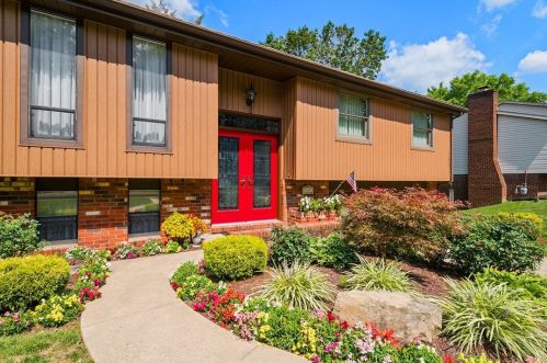 1428 Alice Dr, Bridgeville, PA 15017-2602