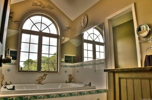 9 Scenic Pond Dr, Warwick NY  10990-2651 exterior