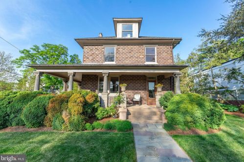 5445 Potomac Ave, Washington, DC 20016-2553